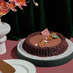 GUILT FREE VEGAN CHOCOLATE CAKE