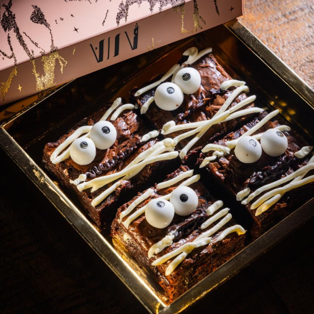 BROWNIE BOX WITH EYES