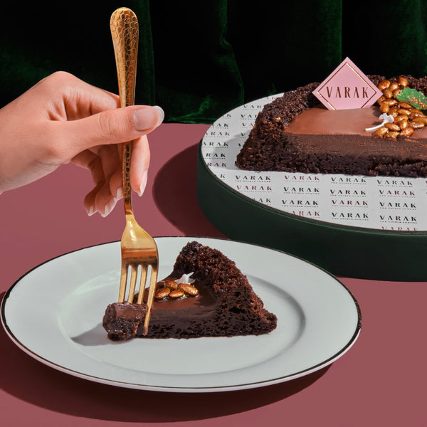 GUILT FREE VEGAN CHOCOLATE CAKE